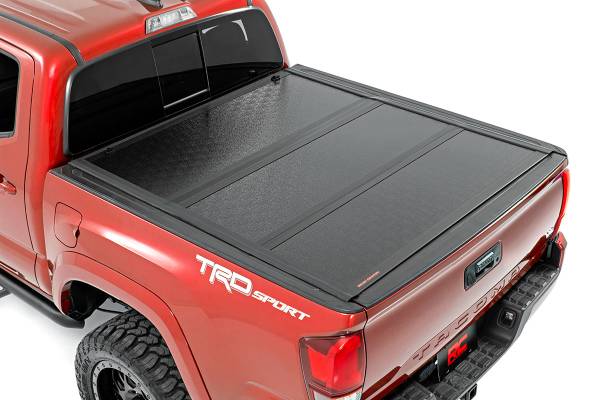 Rough Country - Tacoma Low Profile Hard Tri-Fold Tonneau Cover 16-20 Tacoma 6 Foot Bed Rough Country