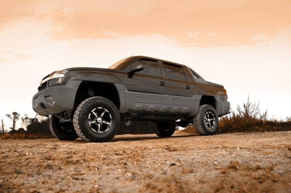 Rough Country - 6 Inch NTD Suspension Lift Kit 02-06 Avalanche 1500/Suburban 1500/Yukon XL 1500 Rough Country