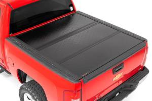 Low Profile Hard Tri-Fold Tonneau Cover 07-13 1500 5.5 Foot Bed w/Rail Caps Rough Country