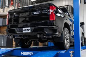 MBRP - 3.0 inch Cat-Back 2.5 inch Dual Split Rear Quad Carbon Fiber Tips 4.0 inch OD 19-23 Silverado/Sierra 1500 Dual Out MBRP - Image 2