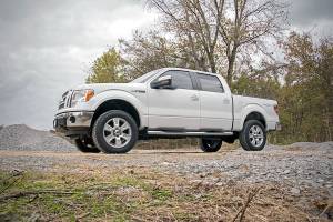 Rough Country - 2 Inch Leveling Lift Kit w/V2 Shocks 09-13 F-150 Rough Country - Image 4