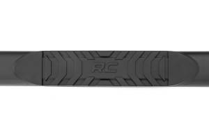 Rough Country - Oval Nerf Step 4.5 Inch Crew Cab Black 21-22 Chevy/GMC Tahoe/Yukon Rough Country - Image 3