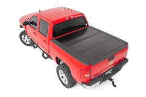 Rough Country - Low Profile Hard Tri-Fold Tonneau Cover 07-13 1500 5.5 Foot Bed w/Rail Caps Rough Country - Image 2